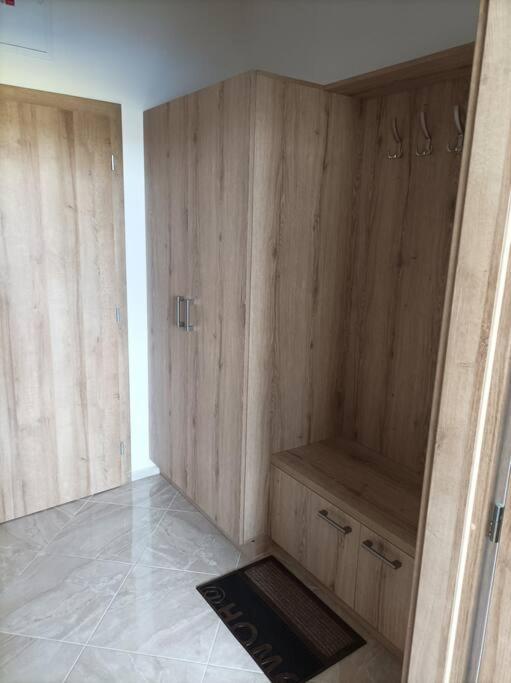 Štýlový Apartmán Zemplínska Prešov Exterior foto